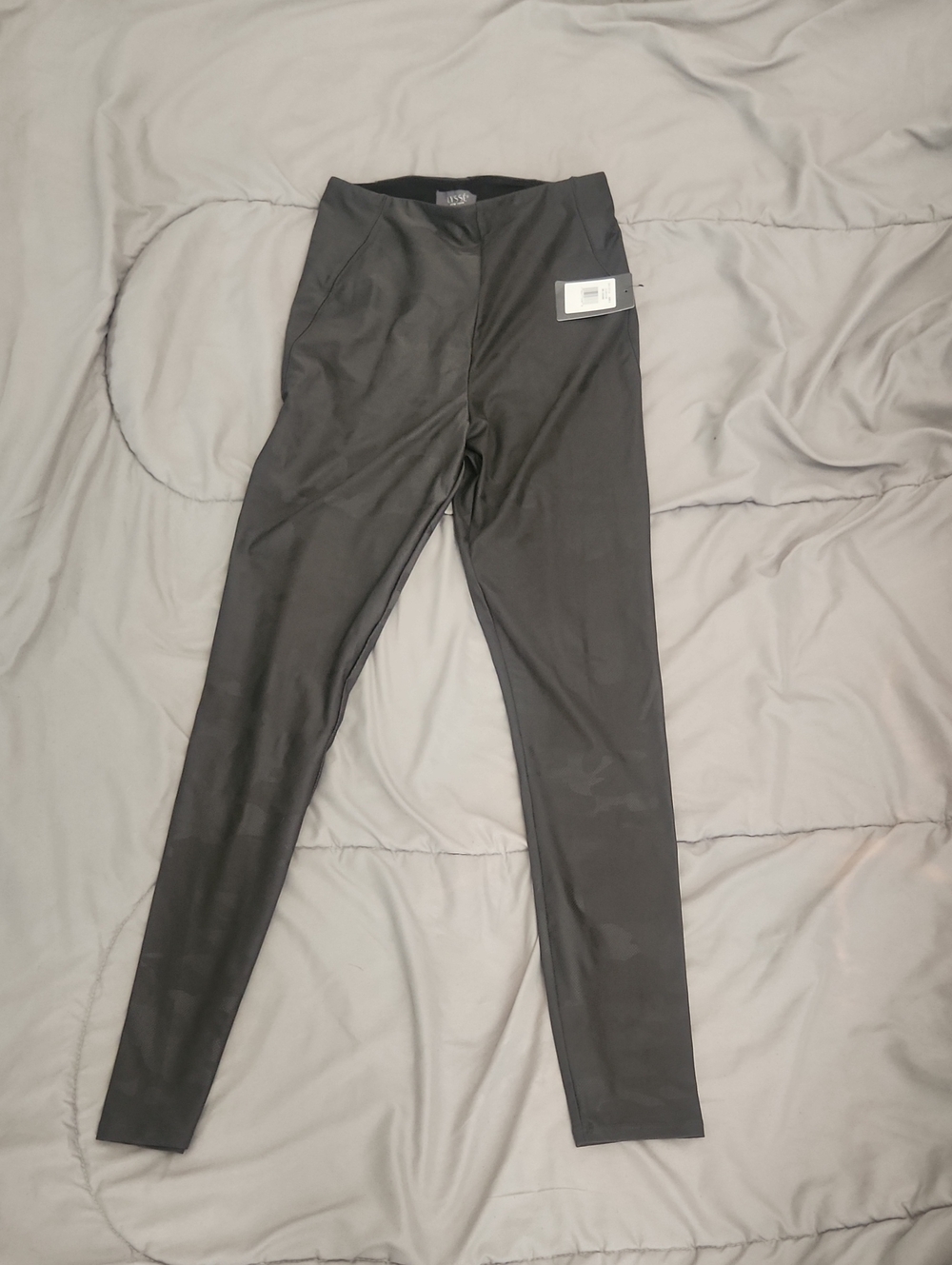 Lysse Black Camo Leggings